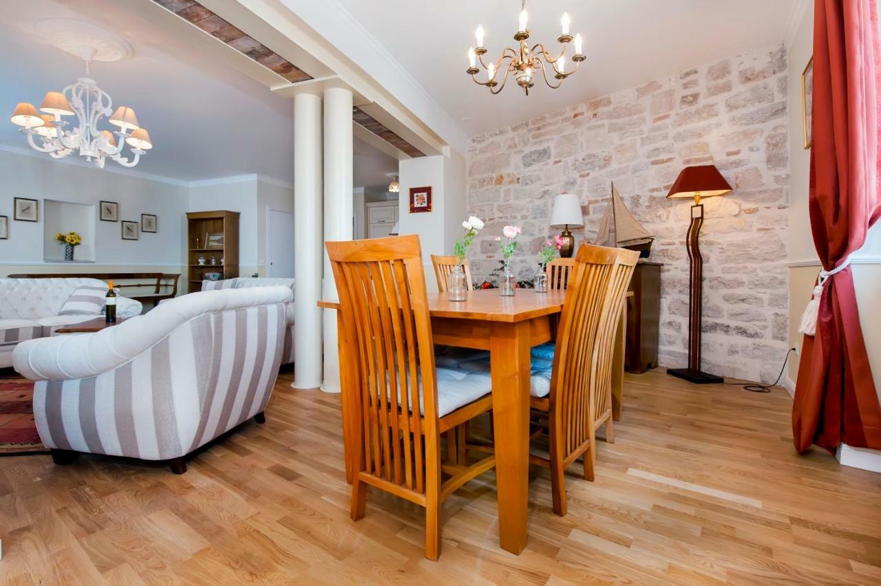Adriatic Royal Sea View Apartment Rovinj Bagian luar foto