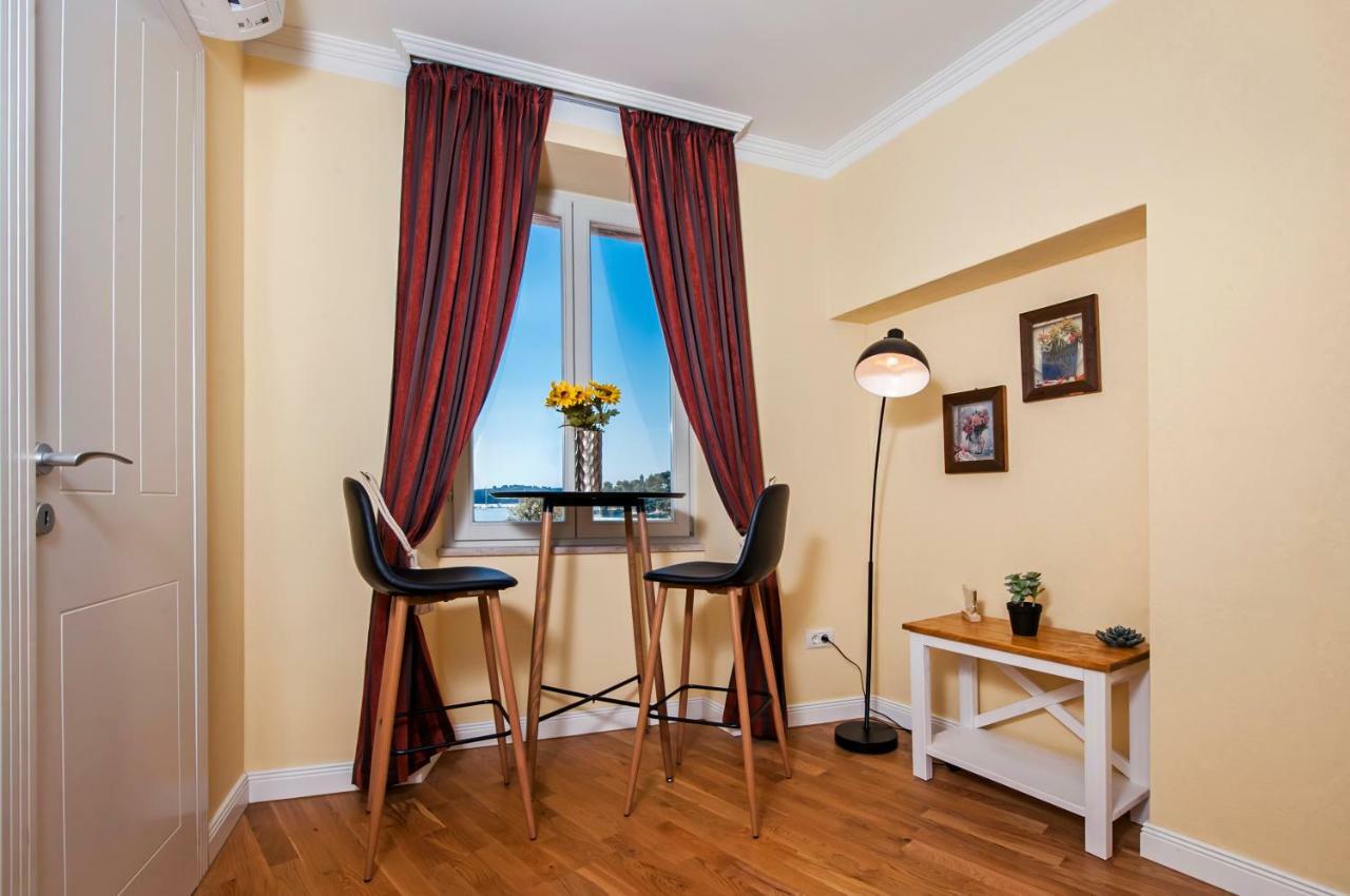 Adriatic Royal Sea View Apartment Rovinj Bagian luar foto