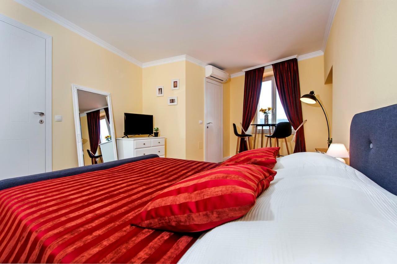 Adriatic Royal Sea View Apartment Rovinj Bagian luar foto