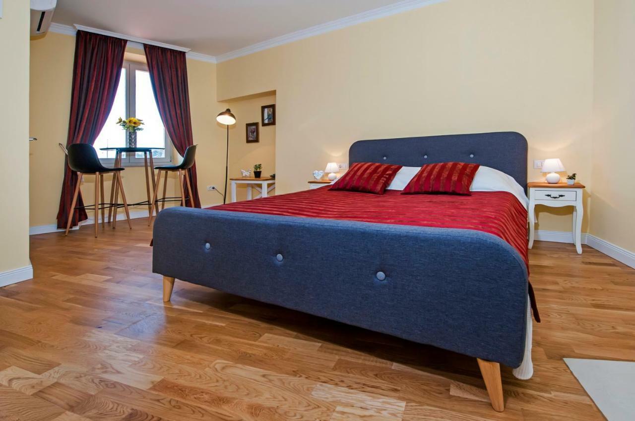 Adriatic Royal Sea View Apartment Rovinj Bagian luar foto
