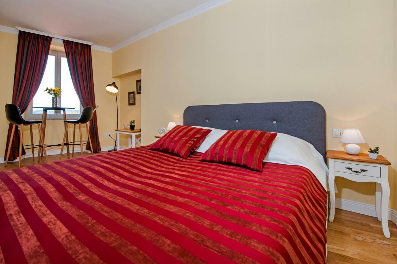 Adriatic Royal Sea View Apartment Rovinj Bagian luar foto